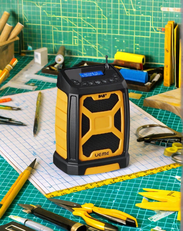Mini Baustellenradio Mit Akku Aufladbar, Tragbares DAB Plus/FM Radio Mit Bluetooth Lautsprecher